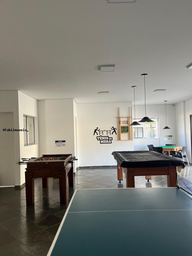 Apartamento para alugar com 3 quartos, 98m² - Foto 17