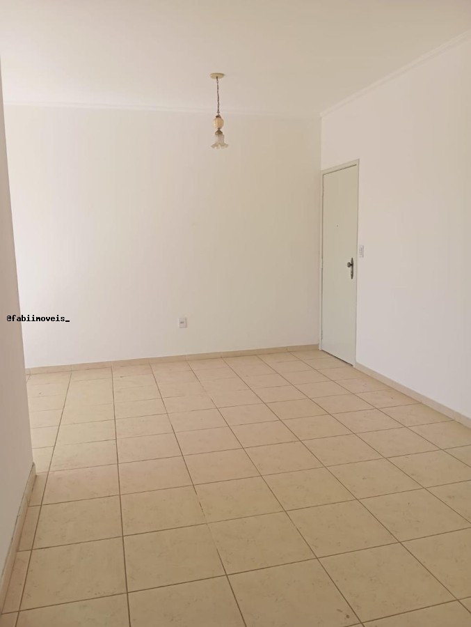 Apartamento para alugar com 3 quartos, 98m² - Foto 5
