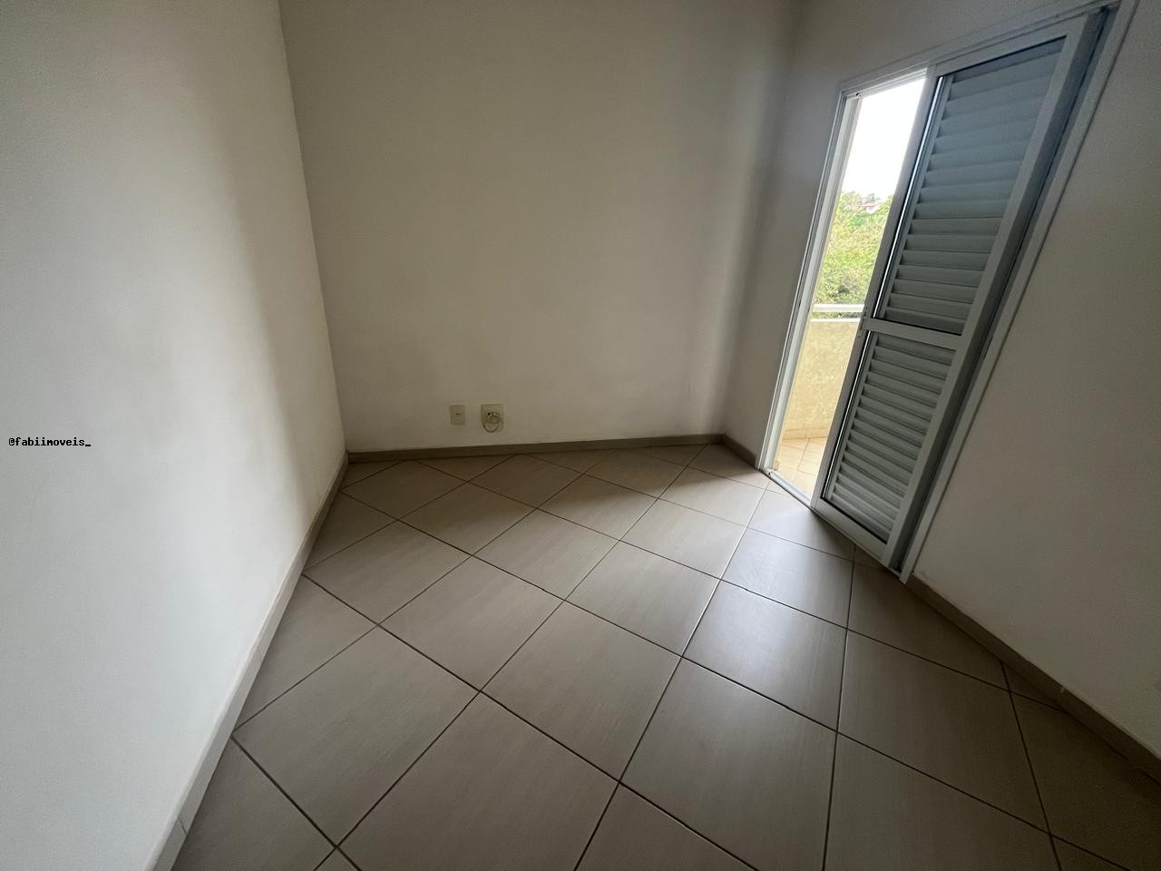 Apartamento para alugar com 3 quartos, 70m² - Foto 12