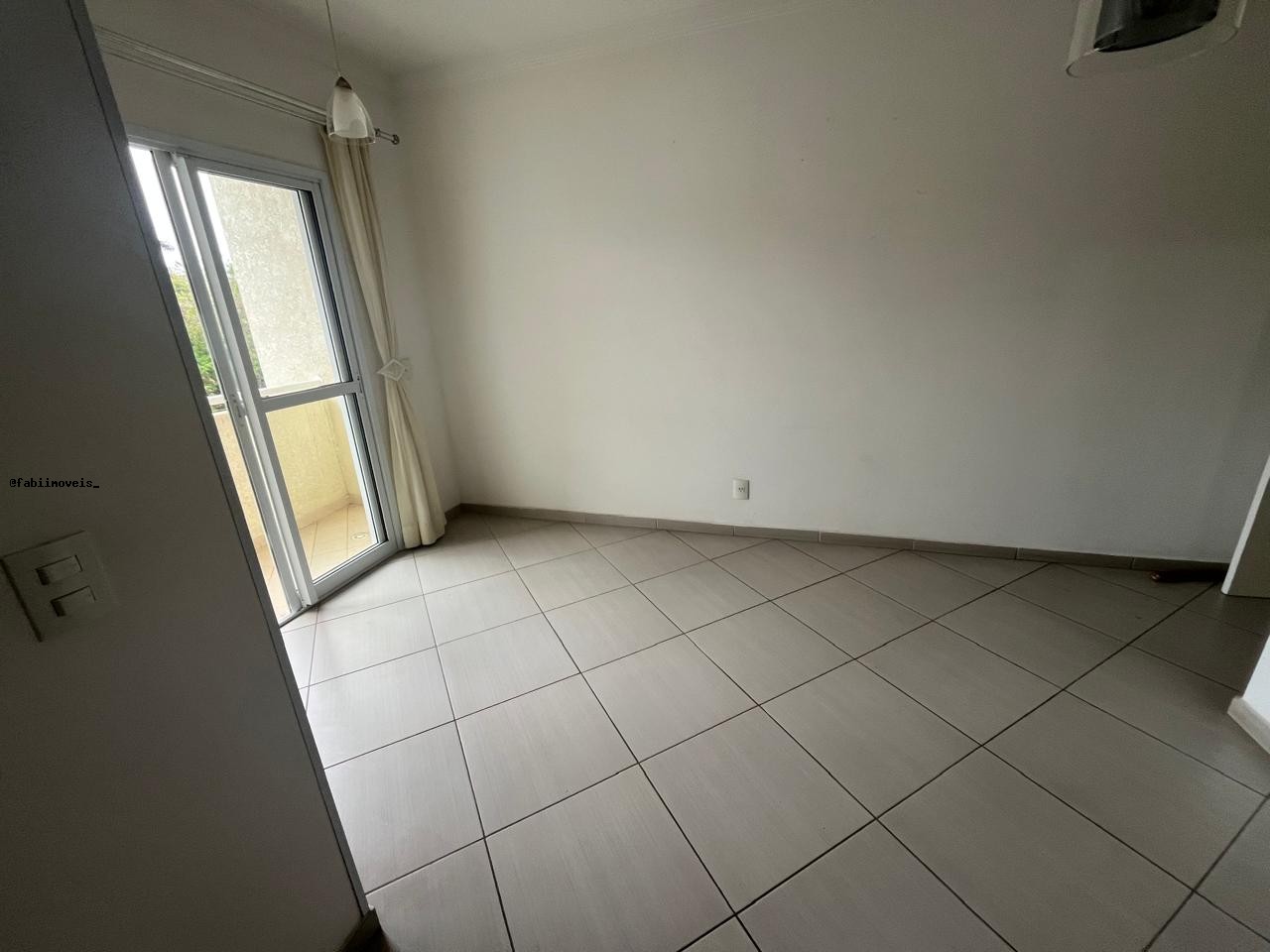Apartamento para alugar com 3 quartos, 70m² - Foto 11