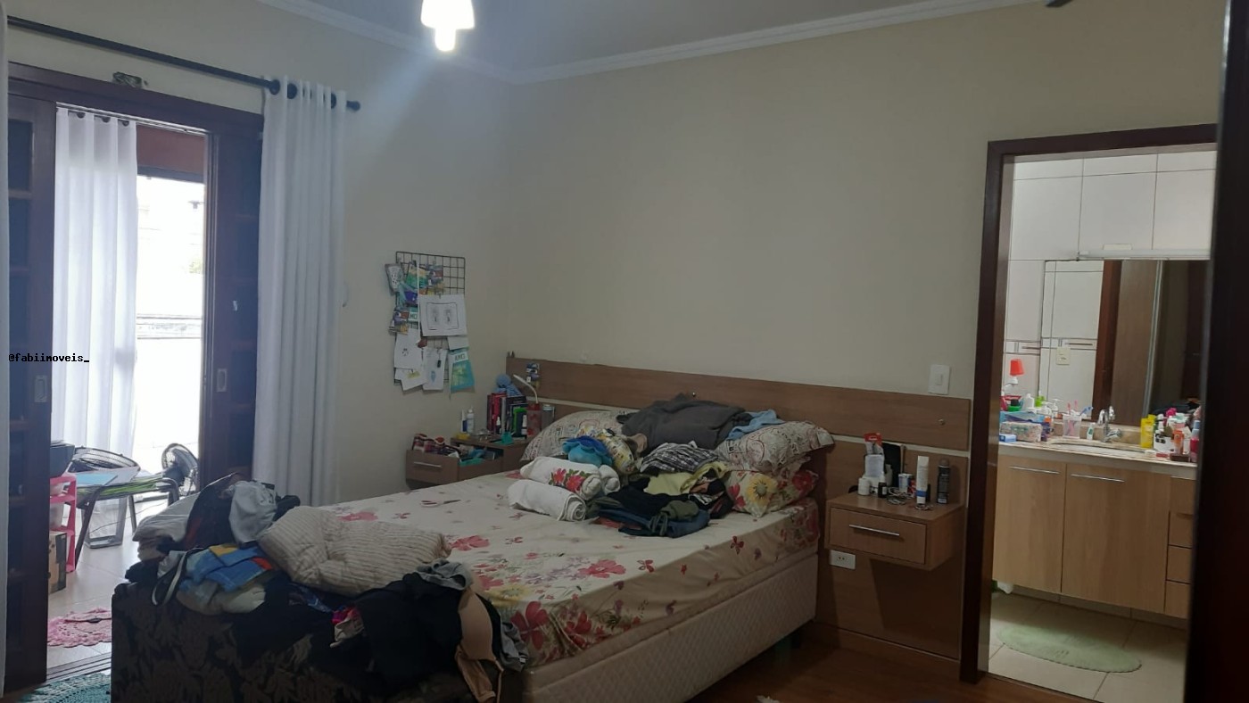 Sobrado à venda com 3 quartos, 225m² - Foto 14