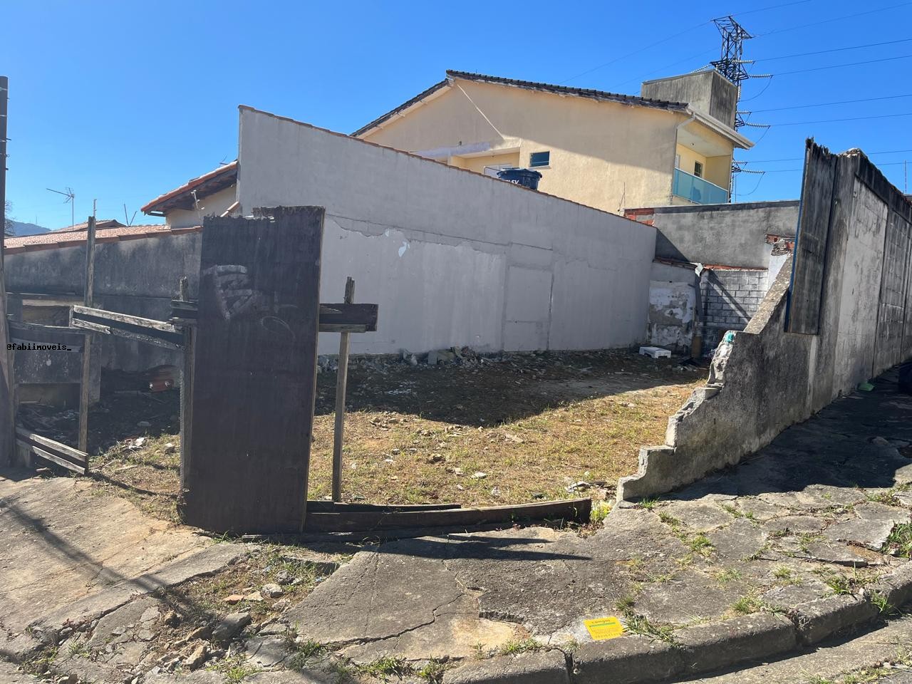 Terreno, 180 m² - Foto 2